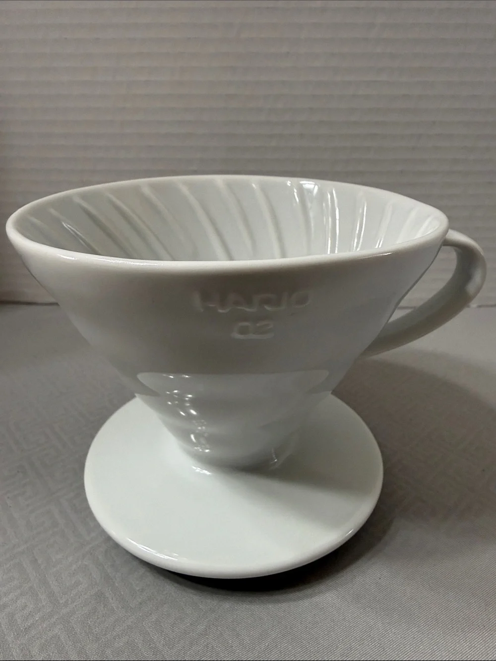 HARIO V60 Pour Over White Ceramic Coffee Dripper 02 1-4 Capacity Made in Japan